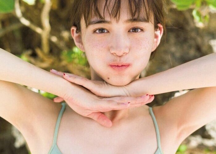 井桁弘恵の高画質ワキ画像