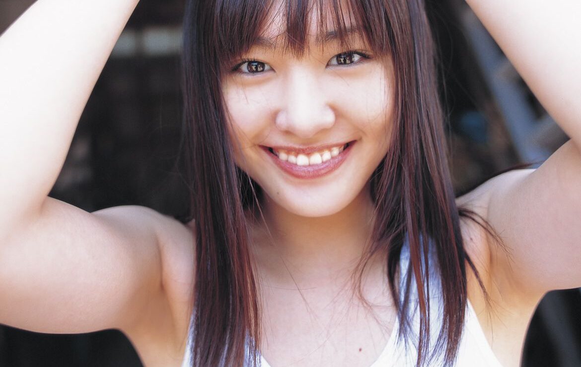 新垣結衣　ワキ画像