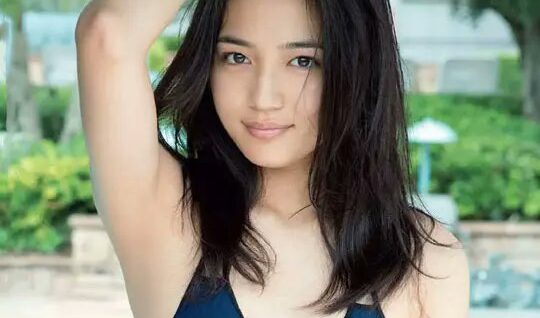 川口春奈の腋画像